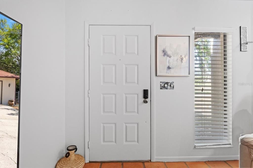 For Sale: $350,000 (3 beds, 2 baths, 1896 Square Feet)