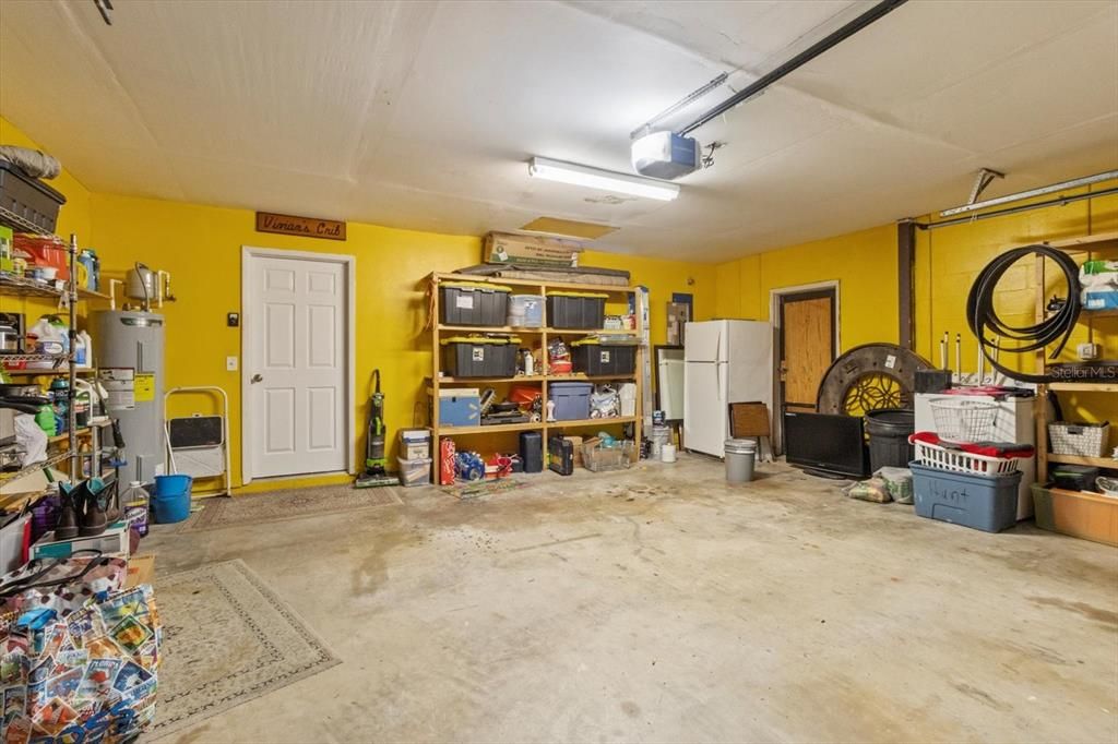 For Sale: $350,000 (3 beds, 2 baths, 1896 Square Feet)