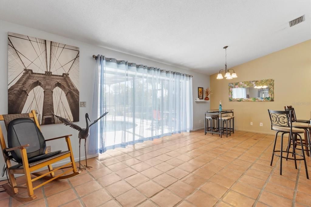 For Sale: $350,000 (3 beds, 2 baths, 1896 Square Feet)