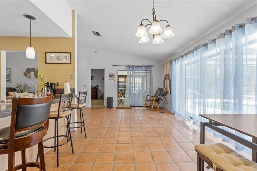 For Sale: $350,000 (3 beds, 2 baths, 1896 Square Feet)