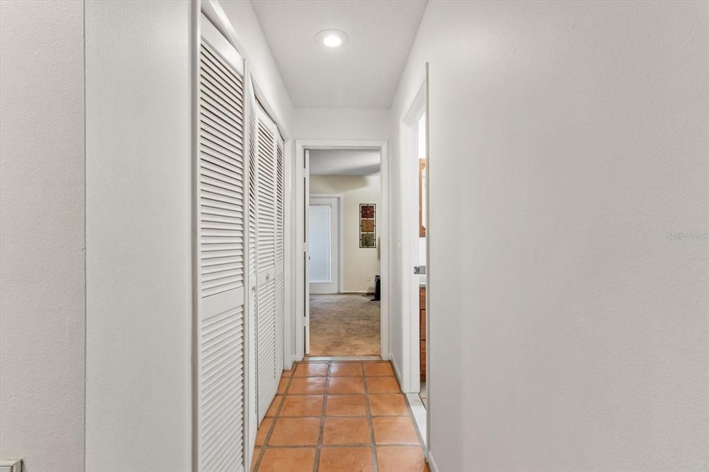 For Sale: $350,000 (3 beds, 2 baths, 1896 Square Feet)