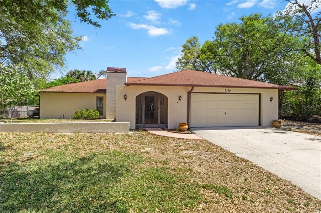 For Sale: $350,000 (3 beds, 2 baths, 1896 Square Feet)