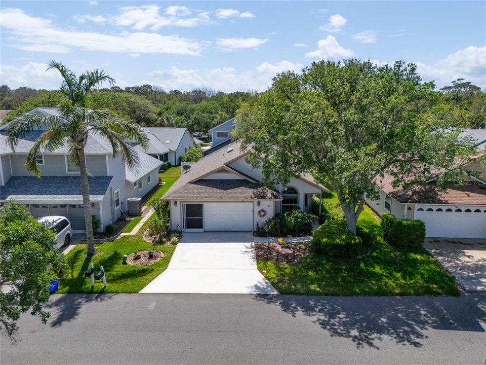 For Sale: $421,500 (2 beds, 2 baths, 1006 Square Feet)