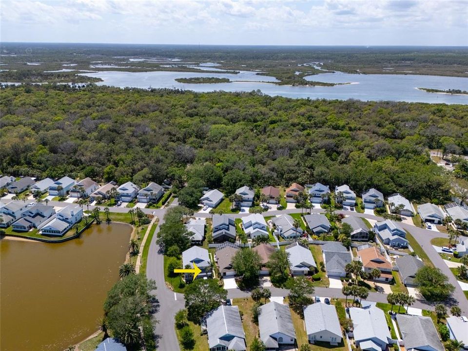 For Sale: $421,500 (2 beds, 2 baths, 1006 Square Feet)