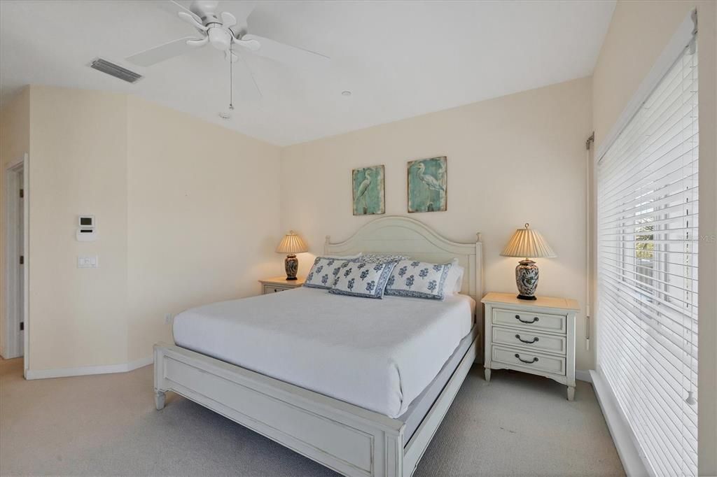 待售: $2,325,000 (3 贝兹, 3 浴室, 2034 平方英尺)