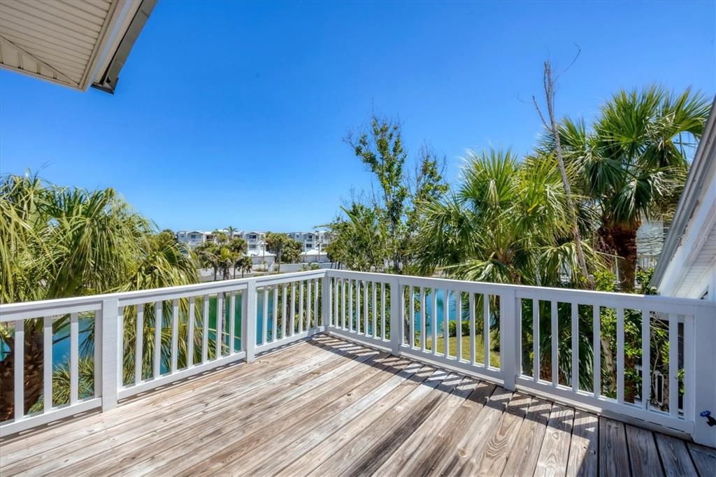 待售: $2,325,000 (3 贝兹, 3 浴室, 2034 平方英尺)