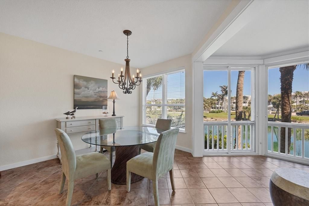 待售: $2,325,000 (3 贝兹, 3 浴室, 2034 平方英尺)