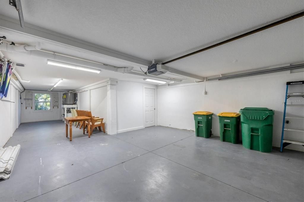 待售: $2,325,000 (3 贝兹, 3 浴室, 2034 平方英尺)