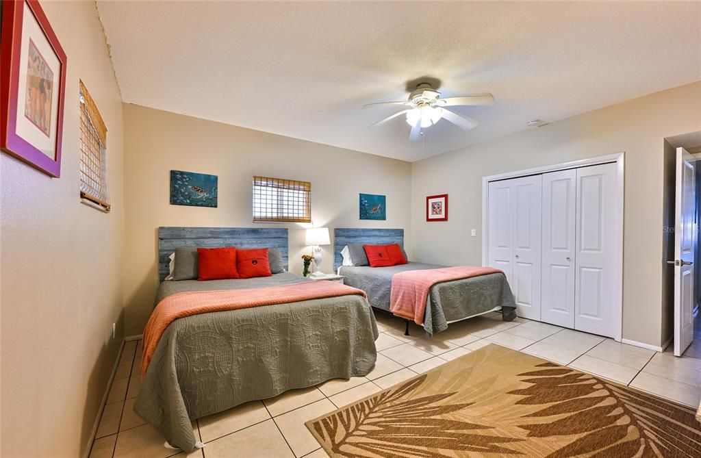 На продажу: $3,500,000 (8 спален, 0 ванн, 4898 Квадратных фут)