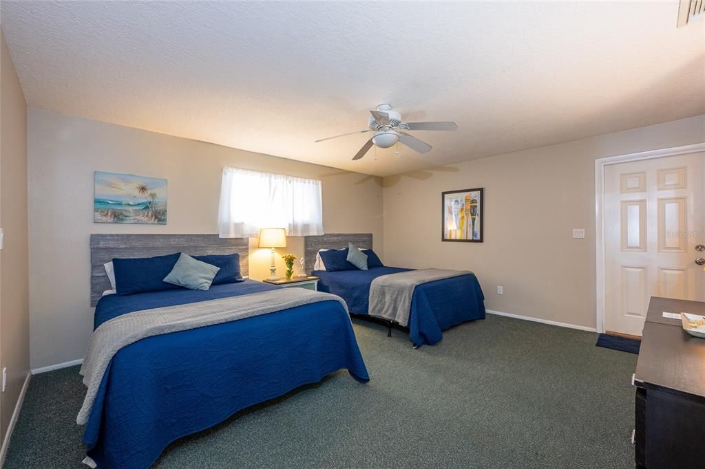 На продажу: $3,500,000 (8 спален, 0 ванн, 4898 Квадратных фут)