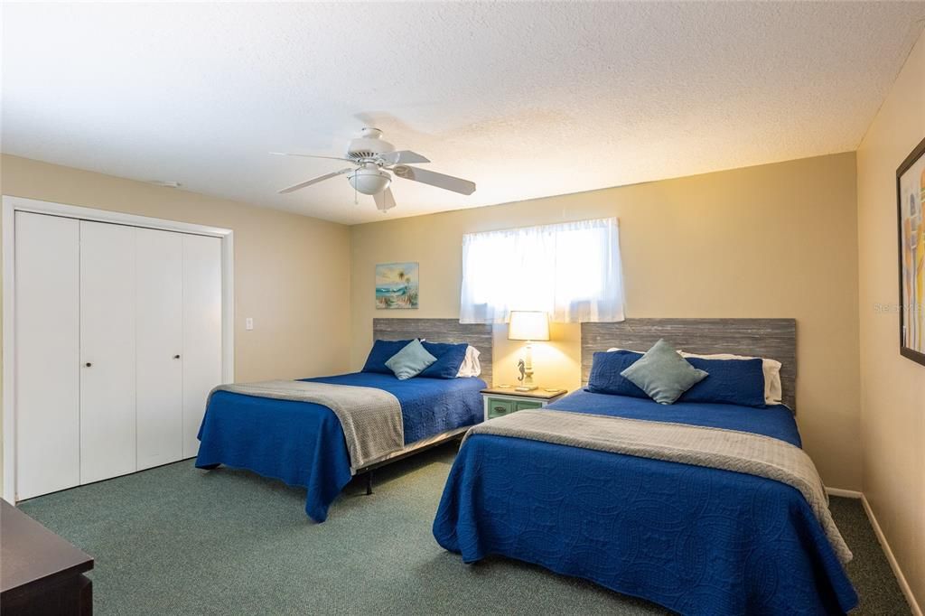 На продажу: $3,500,000 (8 спален, 0 ванн, 4898 Квадратных фут)