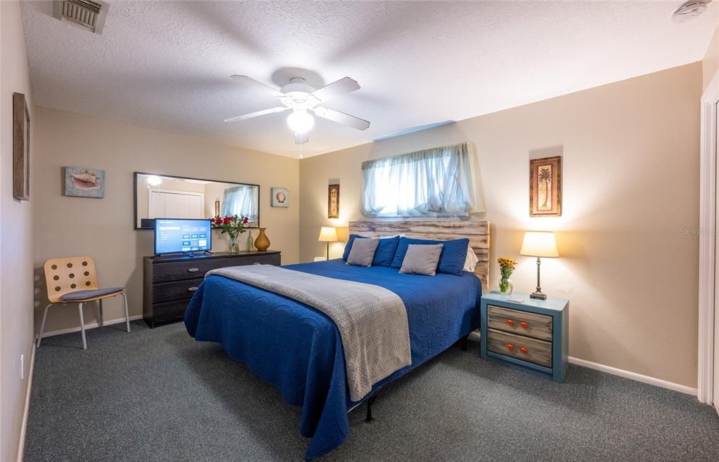 На продажу: $3,500,000 (8 спален, 0 ванн, 4898 Квадратных фут)