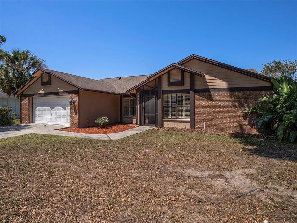 Active With Contract: $475,000 (3 beds, 2 baths, 2252 Square Feet)