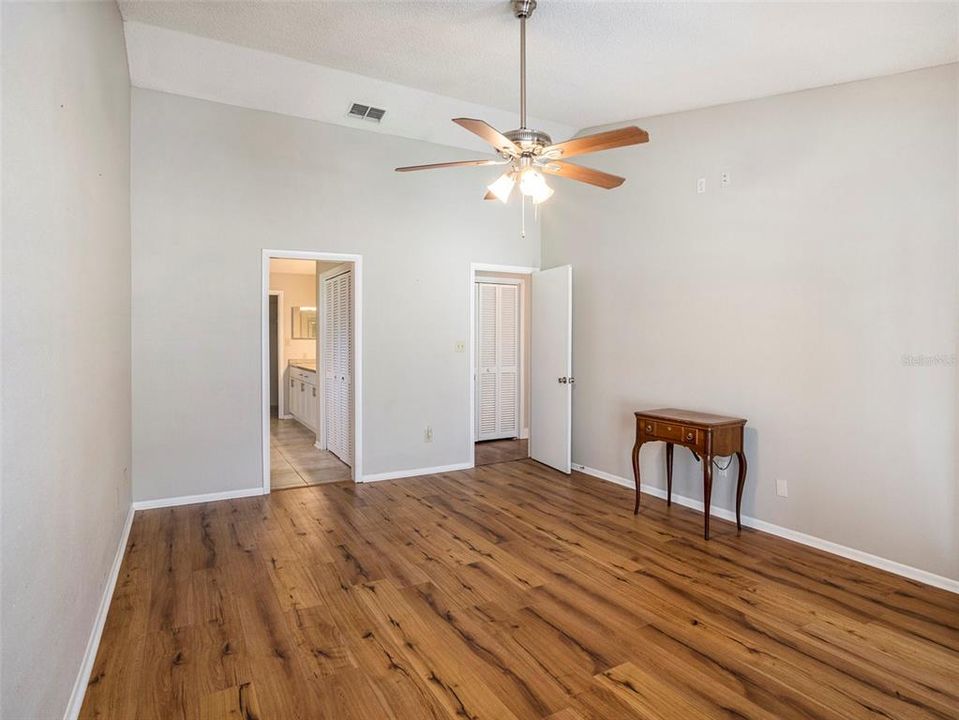 Active With Contract: $475,000 (3 beds, 2 baths, 2252 Square Feet)