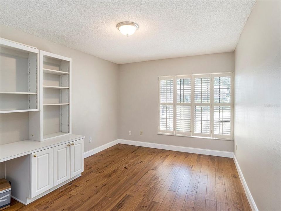 Active With Contract: $475,000 (3 beds, 2 baths, 2252 Square Feet)