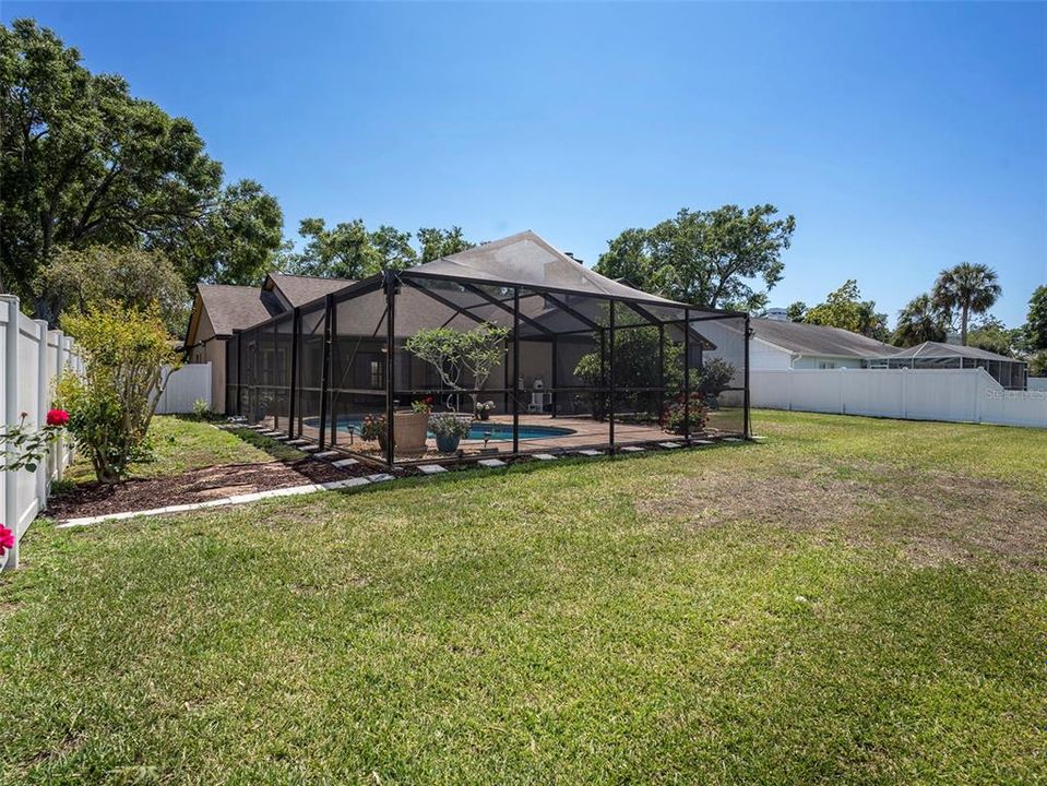 Active With Contract: $475,000 (3 beds, 2 baths, 2252 Square Feet)