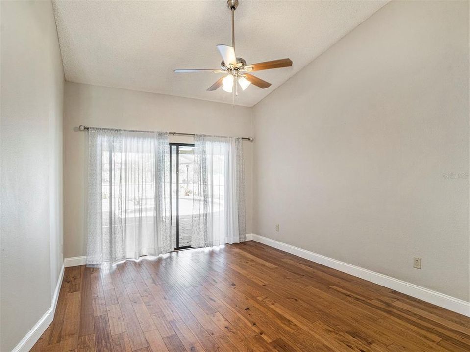 Active With Contract: $475,000 (3 beds, 2 baths, 2252 Square Feet)