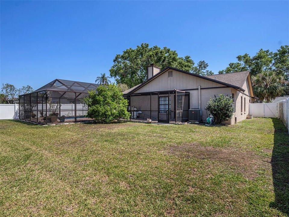 Active With Contract: $475,000 (3 beds, 2 baths, 2252 Square Feet)