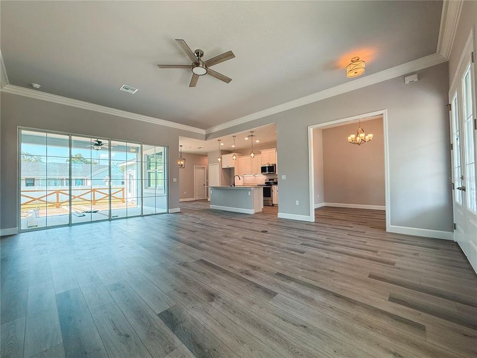 For Sale: $579,900 (3 beds, 2 baths, 2374 Square Feet)