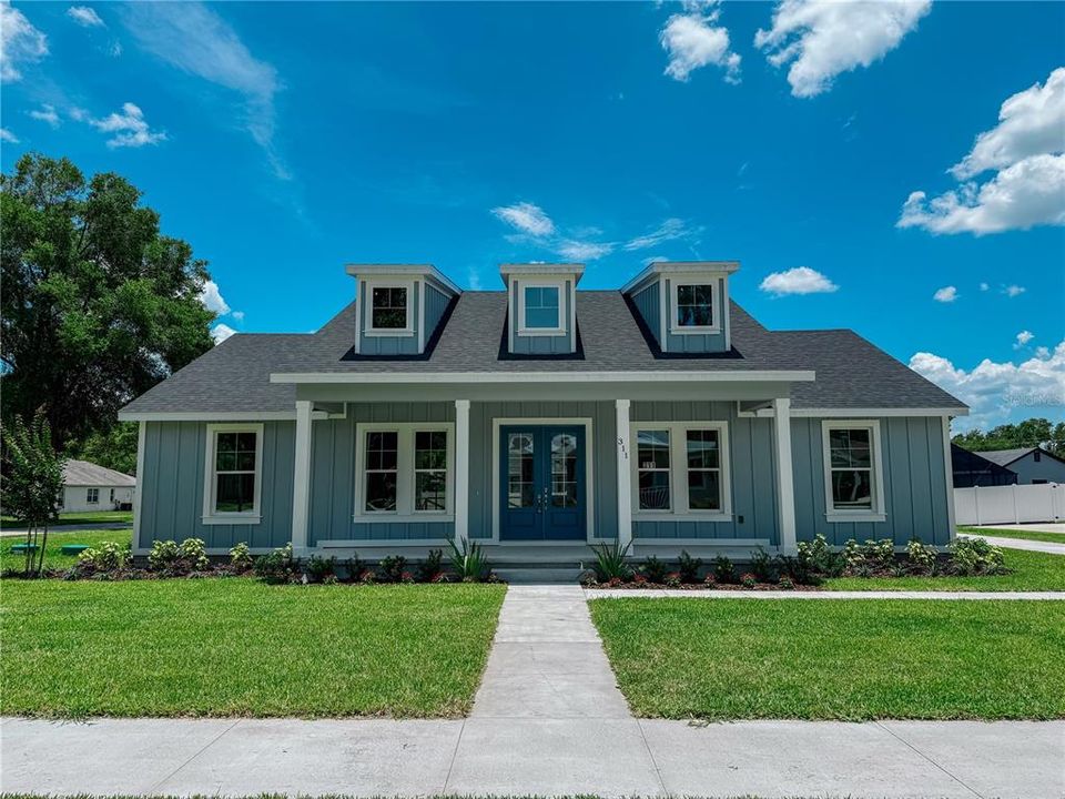 For Sale: $579,900 (3 beds, 2 baths, 2374 Square Feet)