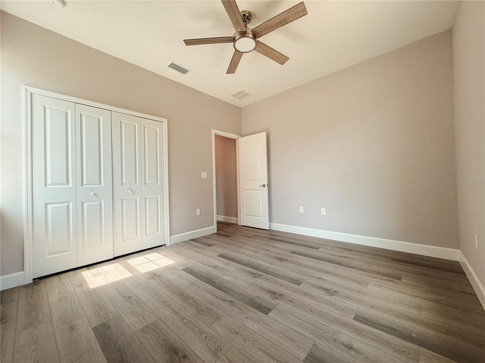 For Sale: $579,900 (3 beds, 2 baths, 2374 Square Feet)