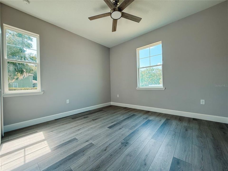 For Sale: $579,900 (3 beds, 2 baths, 2374 Square Feet)