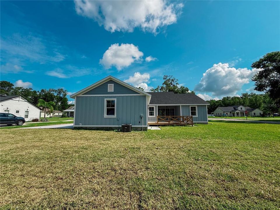 For Sale: $579,900 (3 beds, 2 baths, 2374 Square Feet)