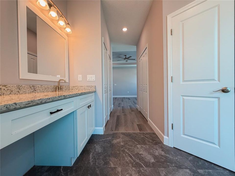 For Sale: $579,900 (3 beds, 2 baths, 2374 Square Feet)