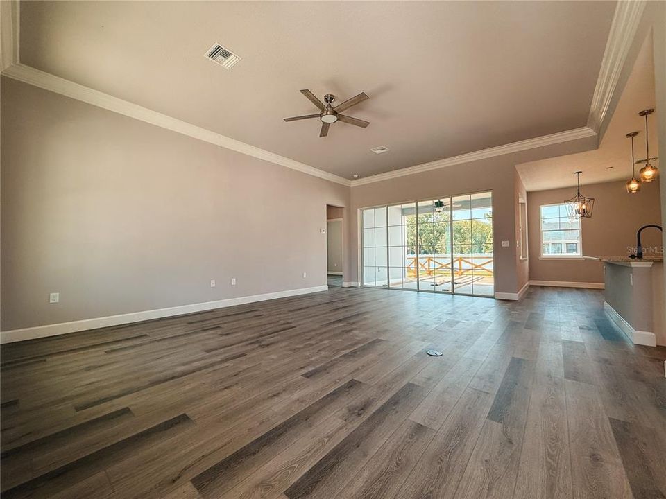 For Sale: $579,900 (3 beds, 2 baths, 2374 Square Feet)