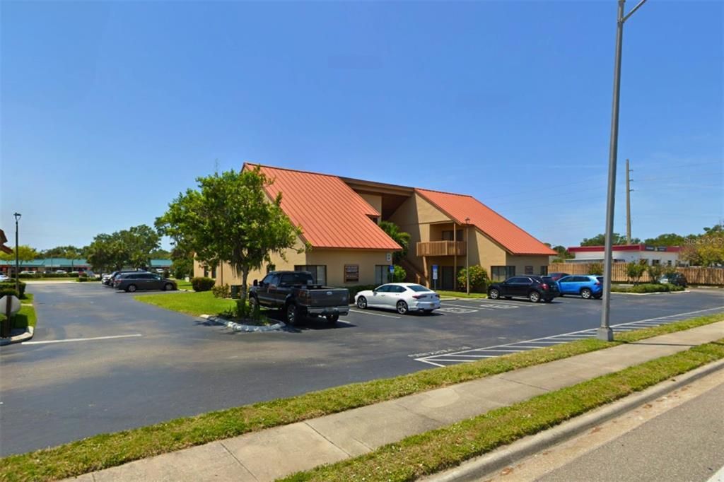 Recently Sold: $299,000 (0 beds, 0 baths, 1037 Square Feet)