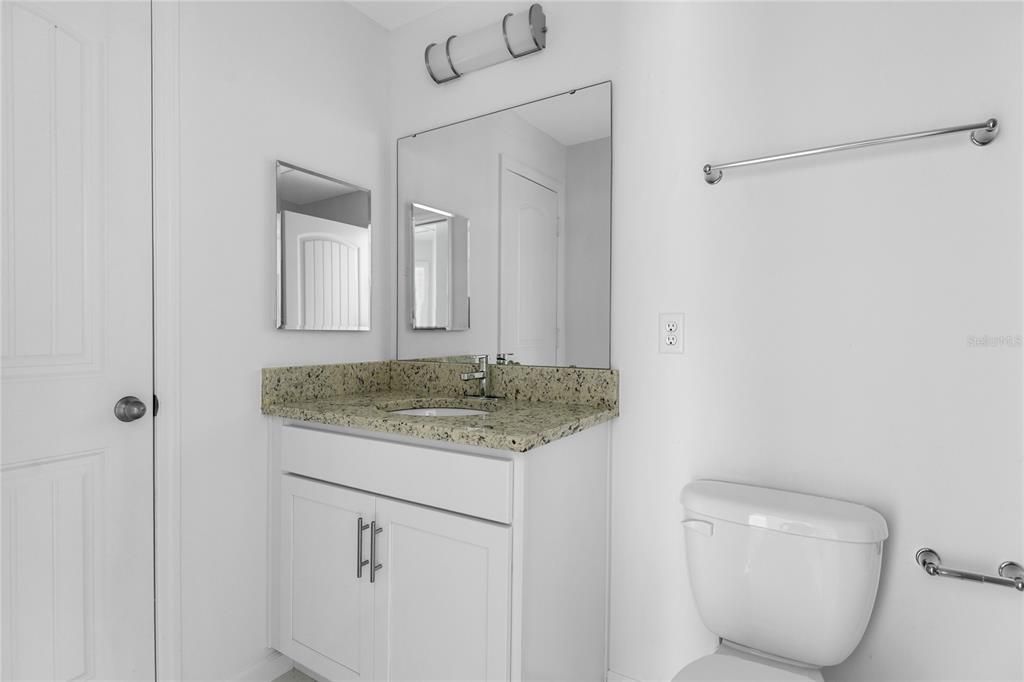 For Sale: $327,900 (4 beds, 2 baths, 1747 Square Feet)