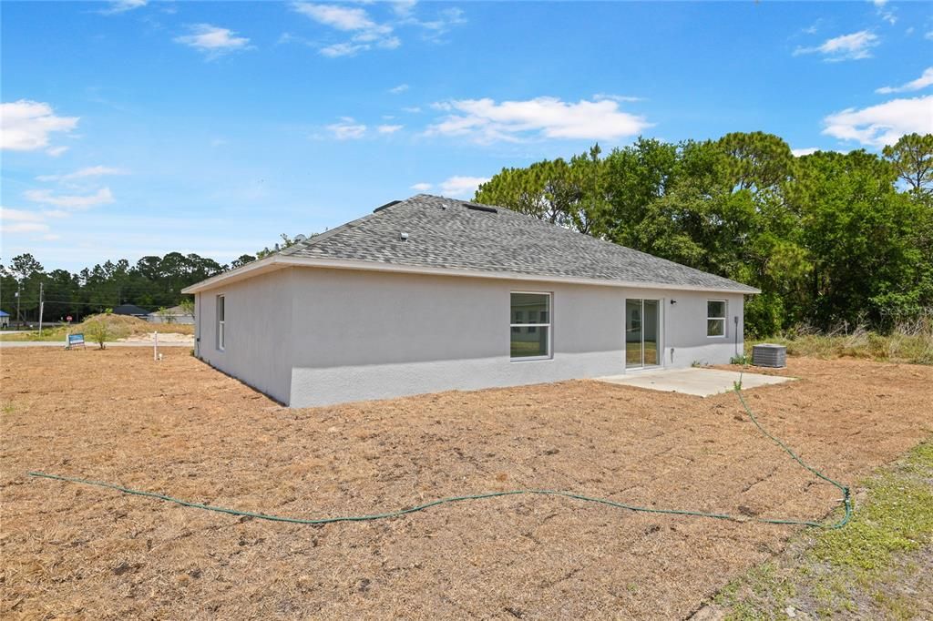 For Sale: $327,900 (4 beds, 2 baths, 1747 Square Feet)