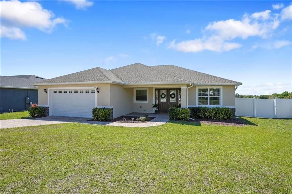 Недавно продано: $475,000 (4 спален, 2 ванн, 1957 Квадратных фут)