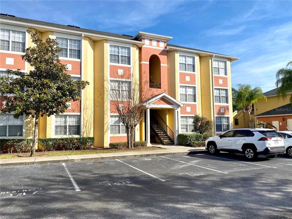 Recently Rented: $1,400 (1 beds, 1 baths, 632 Square Feet)