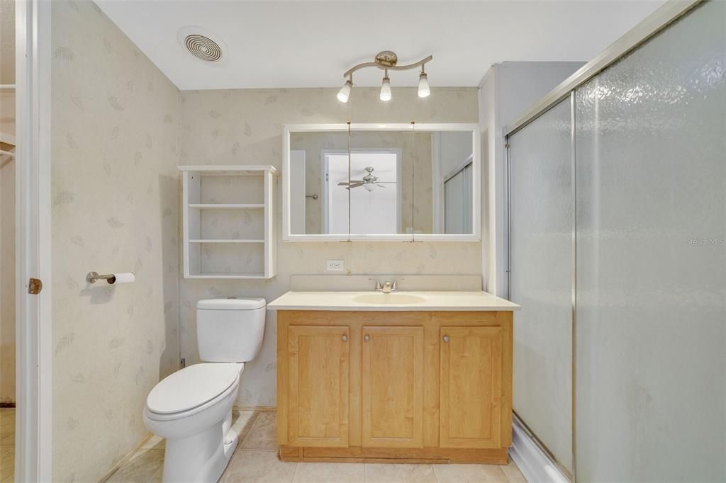 Activo con contrato: $110,000 (2 camas, 2 baños, 864 Pies cuadrados)