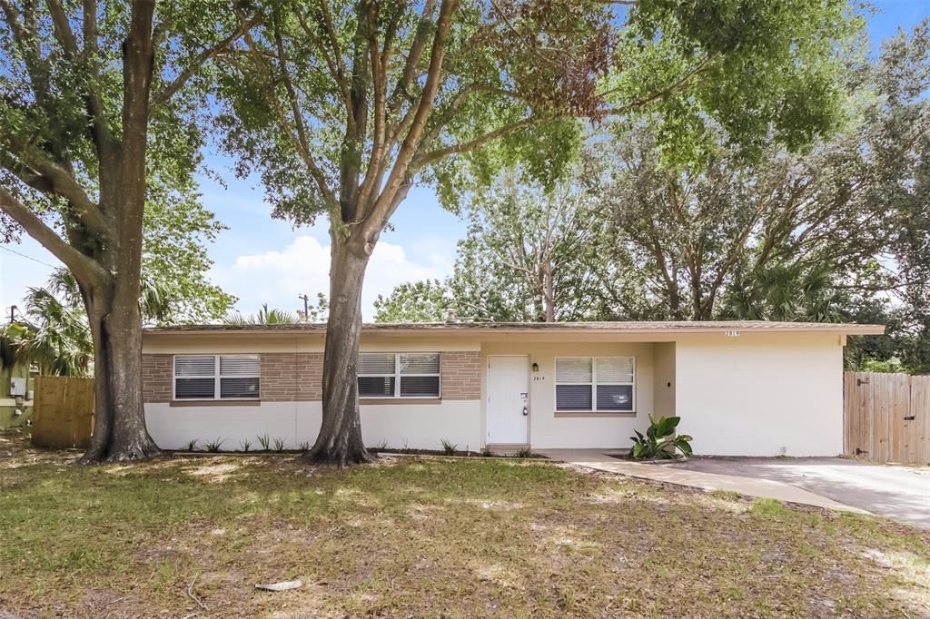 Recently Rented: $1,965 (4 beds, 2 baths, 1094 Square Feet)