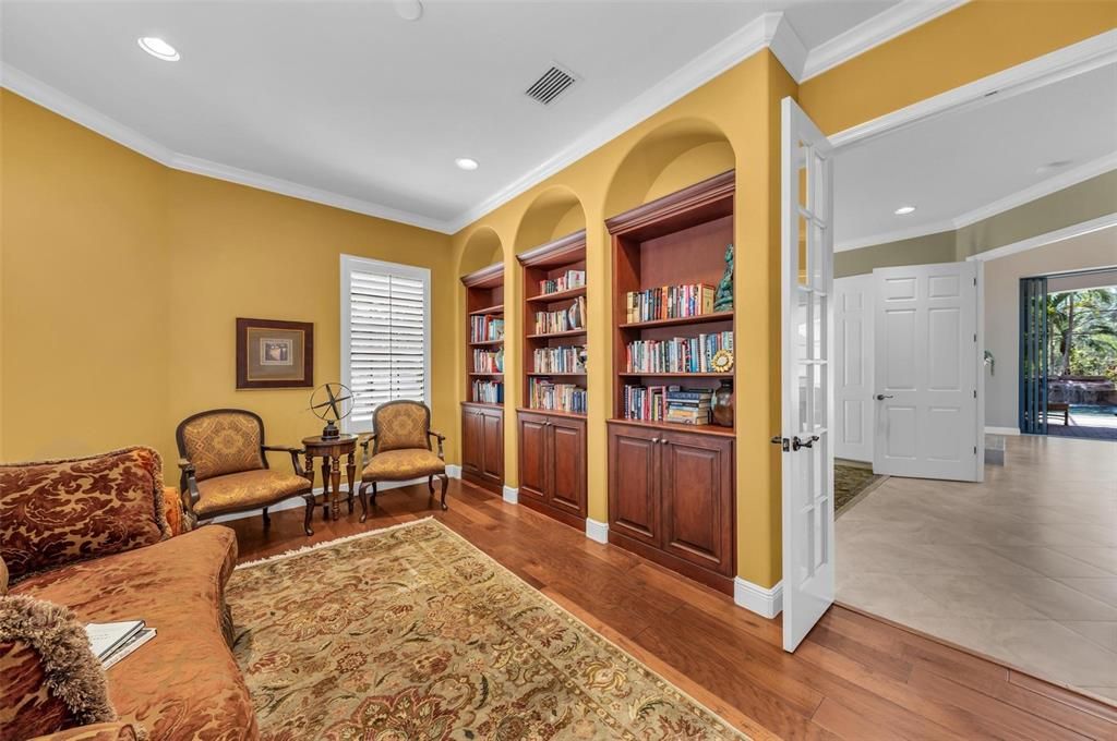 For Sale: $2,695,000 (4 beds, 4 baths, 5726 Square Feet)