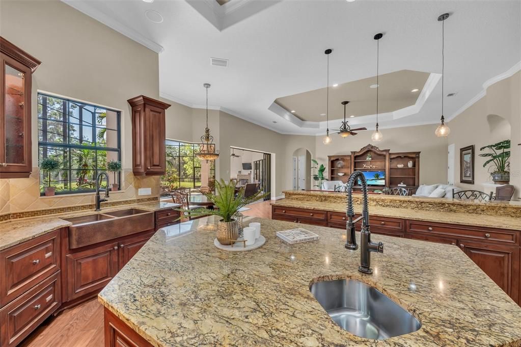 For Sale: $2,695,000 (4 beds, 4 baths, 5726 Square Feet)