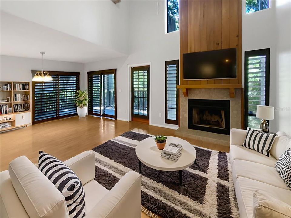 For Sale: $285,000 (3 beds, 2 baths, 1593 Square Feet)