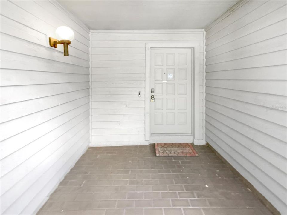 For Sale: $285,000 (3 beds, 2 baths, 1593 Square Feet)