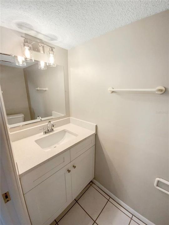 For Sale: $285,000 (3 beds, 2 baths, 1593 Square Feet)