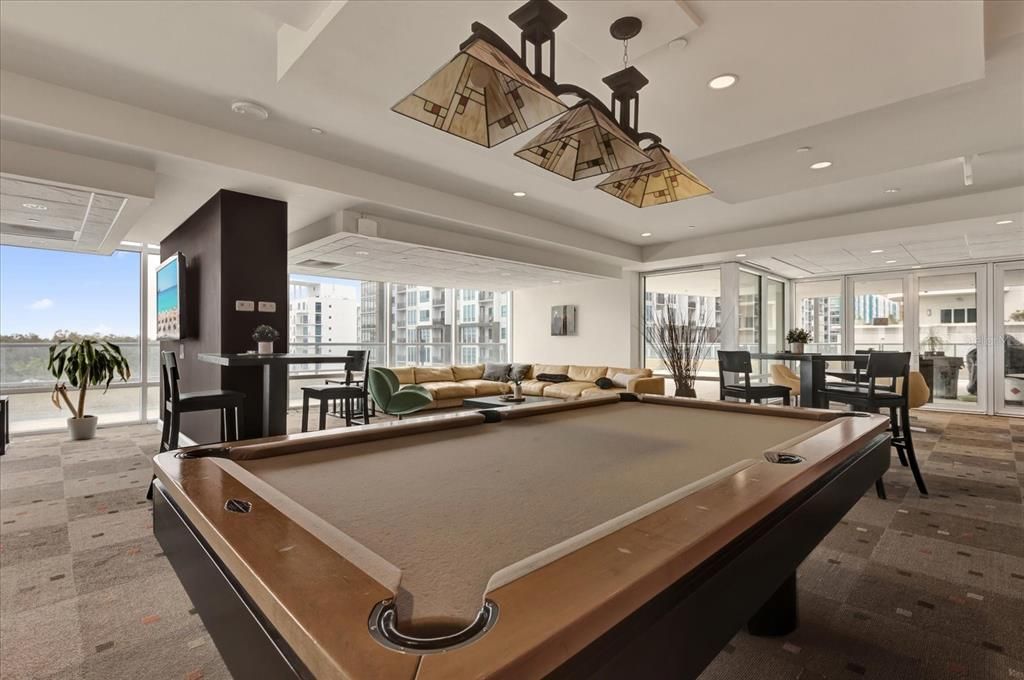 For Sale: $317,500 (2 beds, 2 baths, 1198 Square Feet)