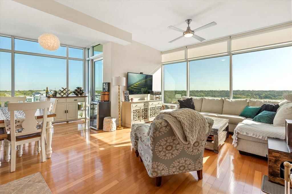 For Sale: $317,500 (2 beds, 2 baths, 1198 Square Feet)