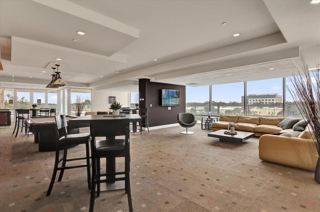 For Sale: $317,500 (2 beds, 2 baths, 1198 Square Feet)