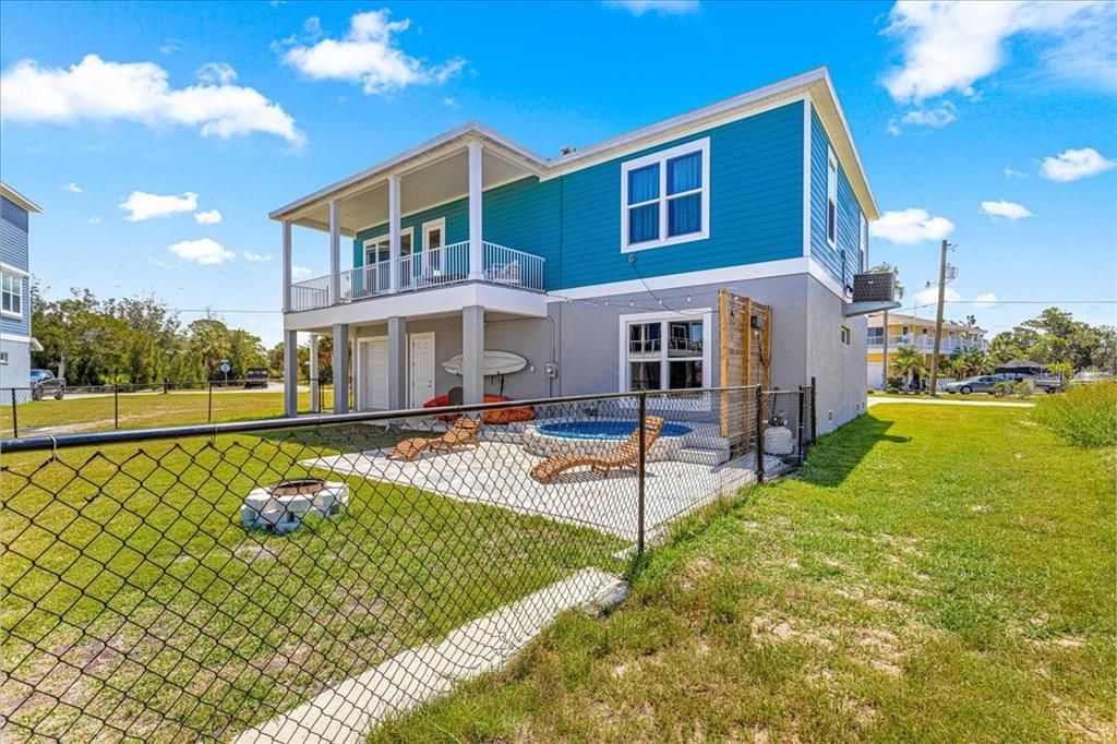 На продажу: $639,000 (3 спален, 2 ванн, 1500 Квадратных фут)