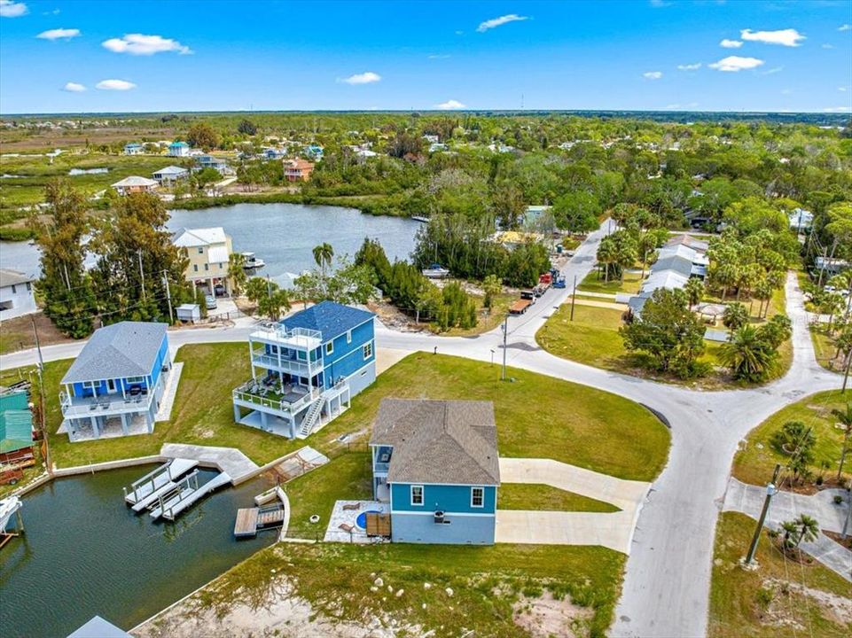 На продажу: $639,000 (3 спален, 2 ванн, 1500 Квадратных фут)