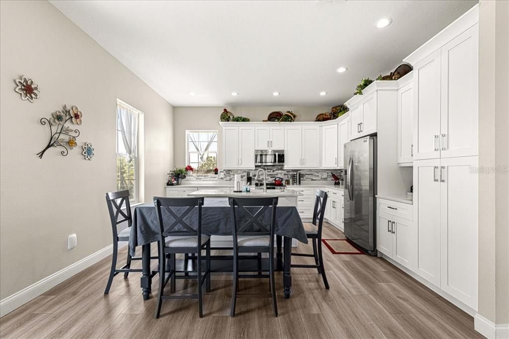 На продажу: $639,000 (3 спален, 2 ванн, 1500 Квадратных фут)