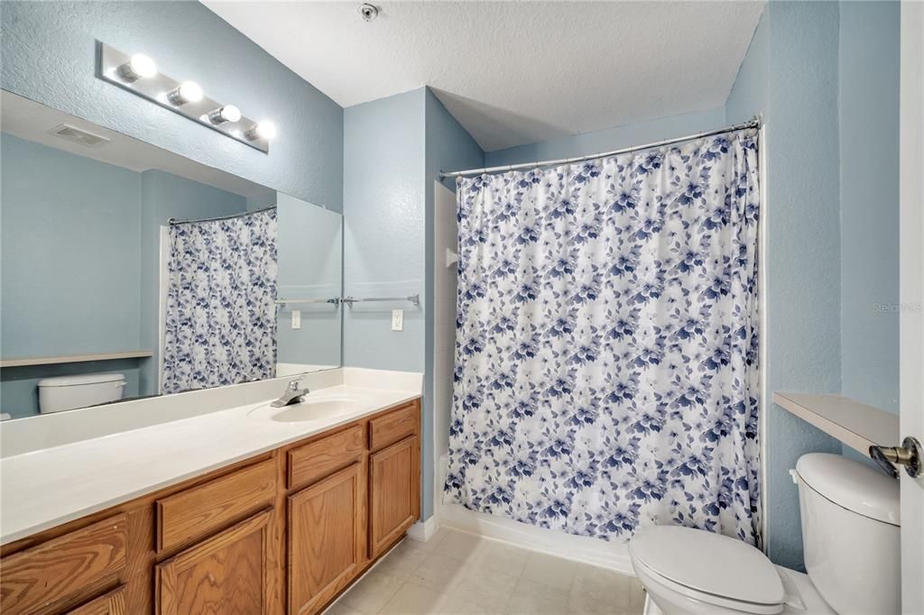 For Sale: $285,000 (4 beds, 3 baths, 1470 Square Feet)