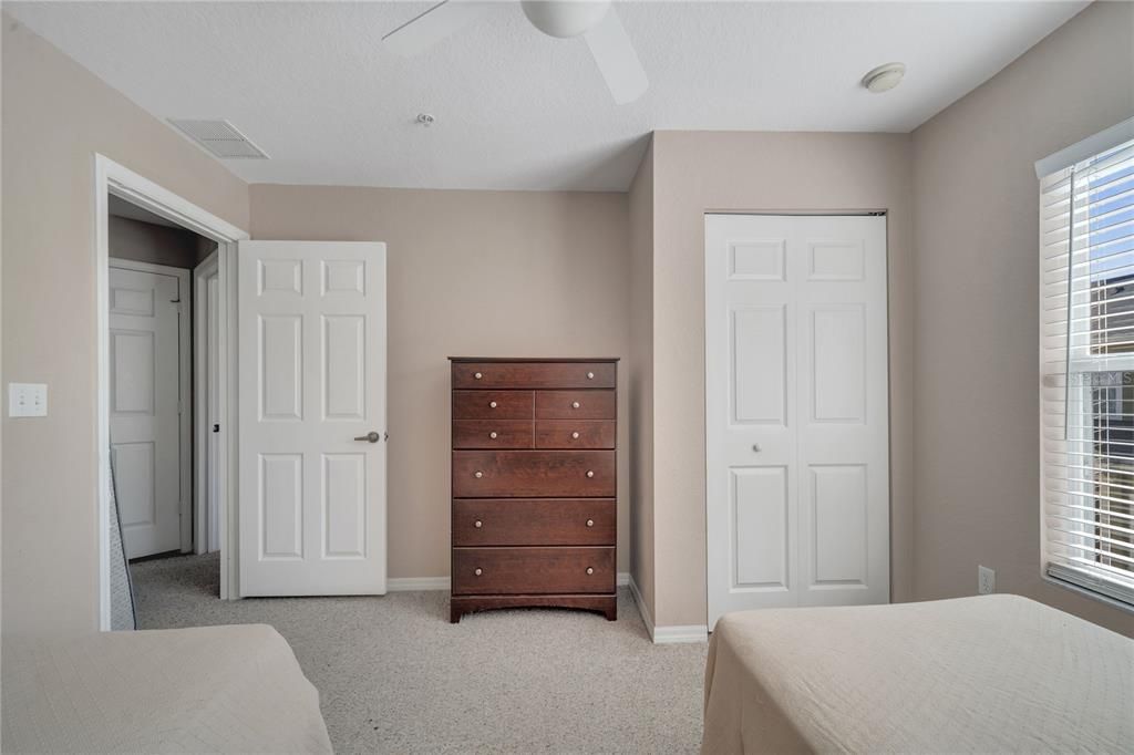 For Sale: $285,000 (4 beds, 3 baths, 1470 Square Feet)