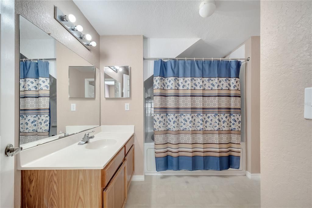 For Sale: $285,000 (4 beds, 3 baths, 1470 Square Feet)